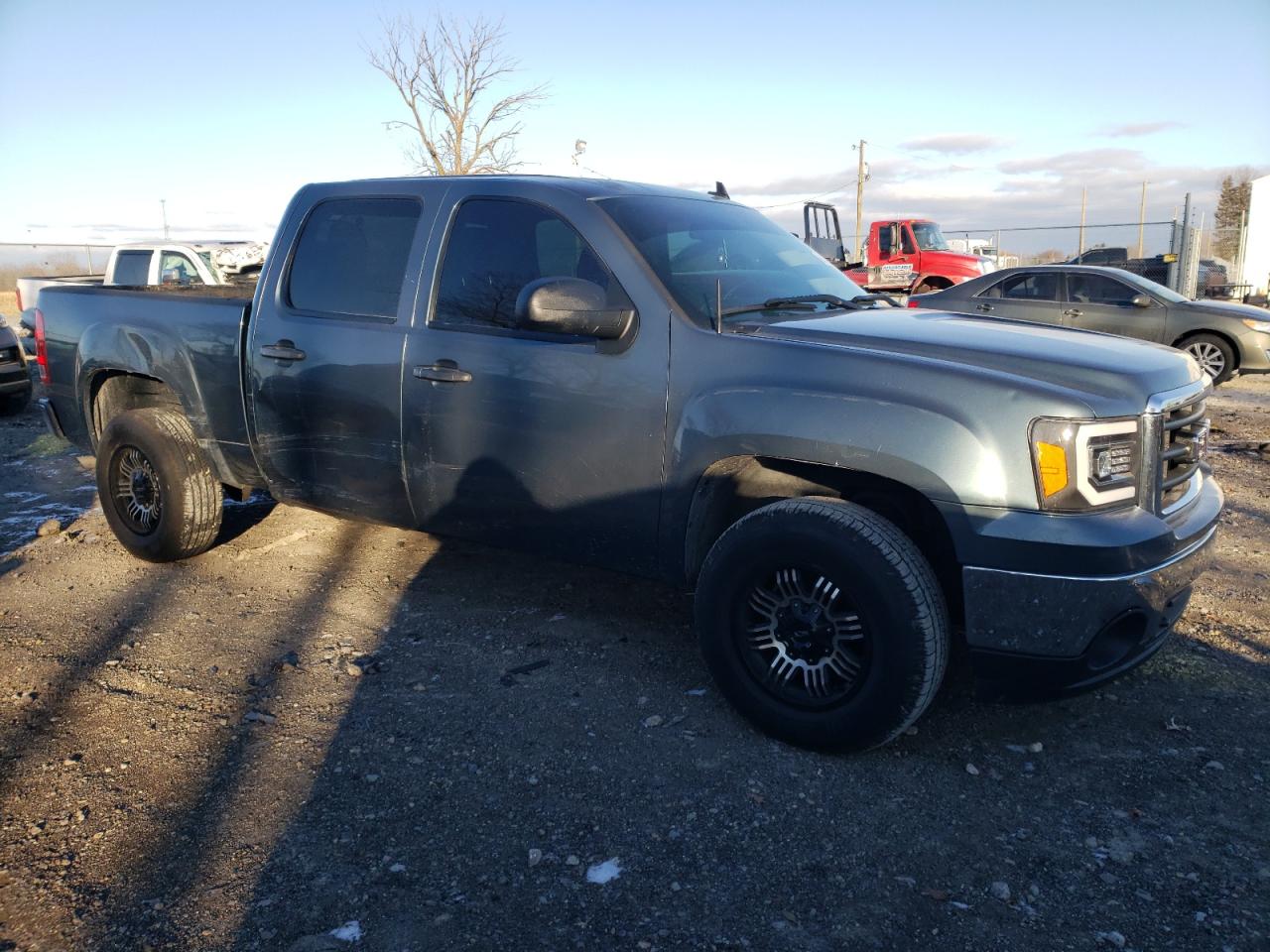 2007 GMC Sierra - Image 4