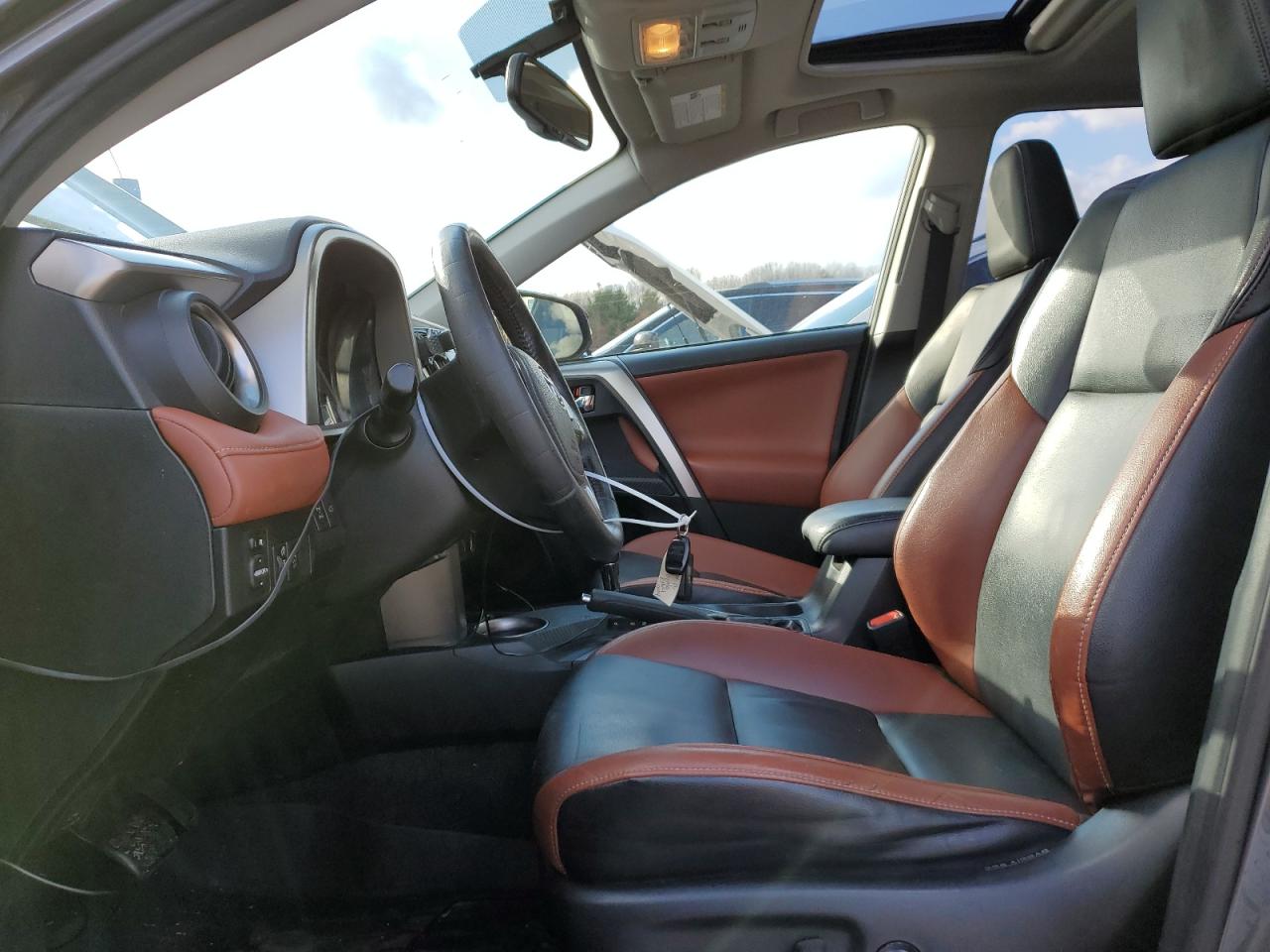 2015 Toyota RAV 4 - Image 7