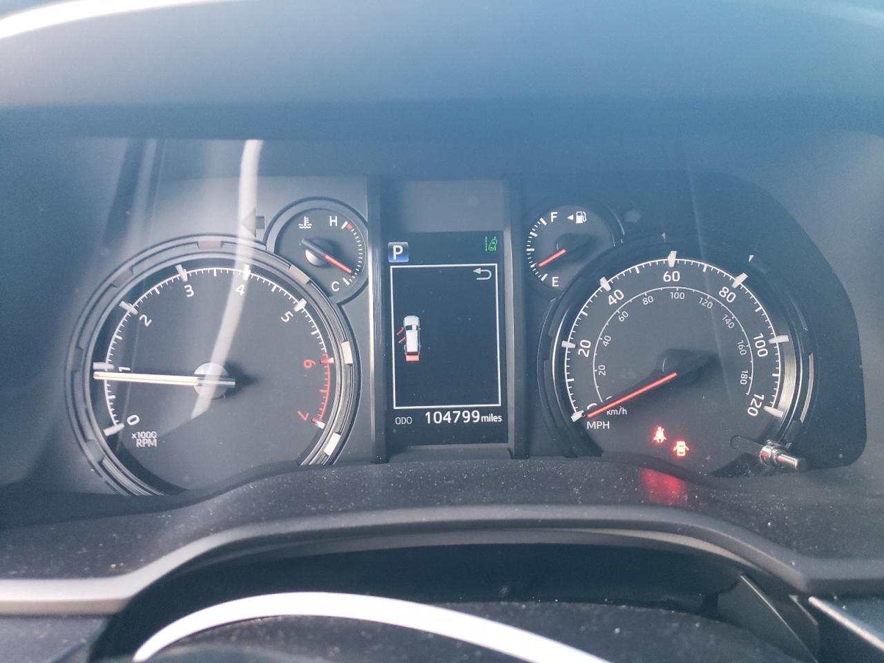 2020 Toyota 4Runner - Image 9
