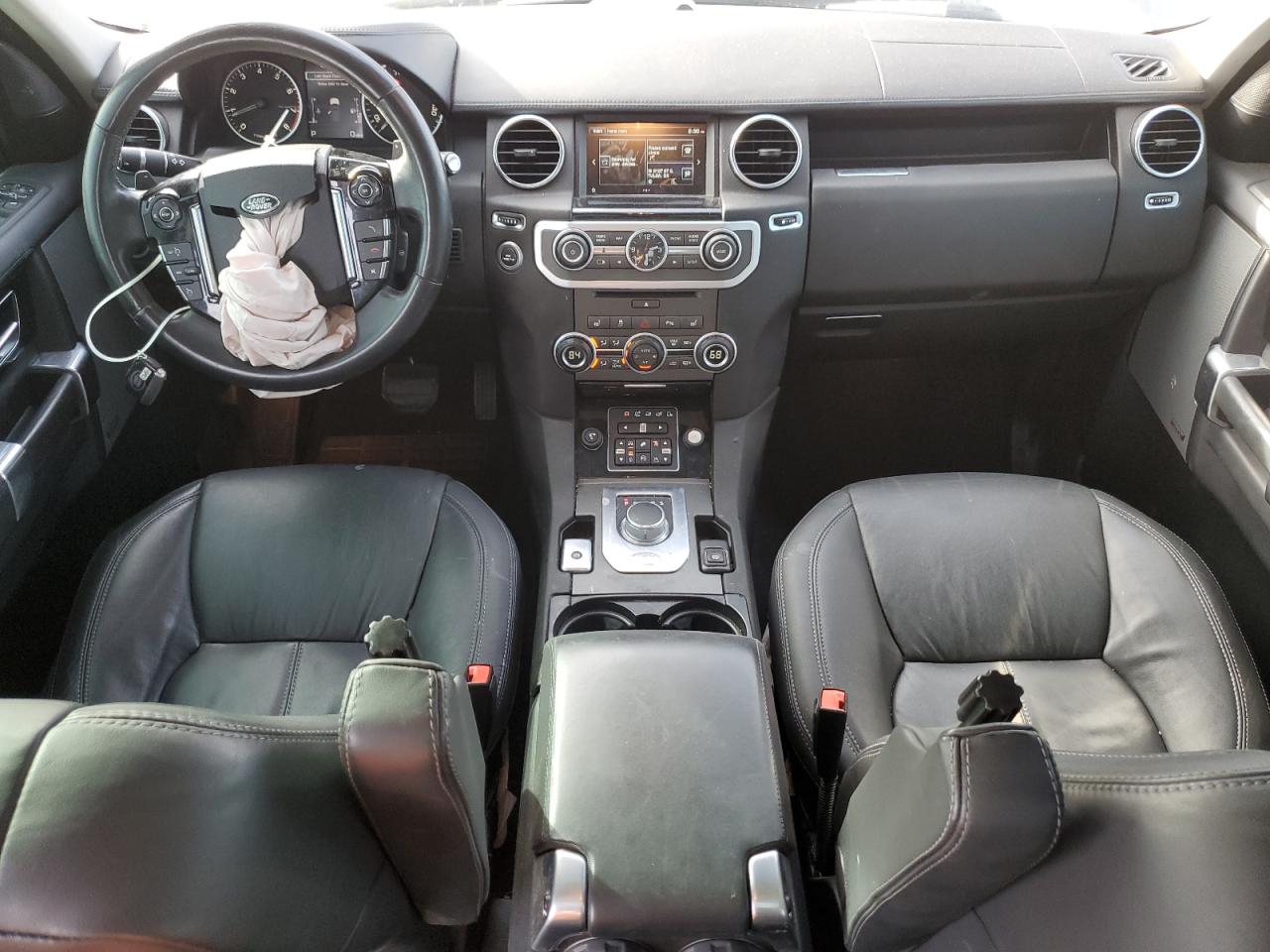 2016 Land Rover LR4 - Image 8