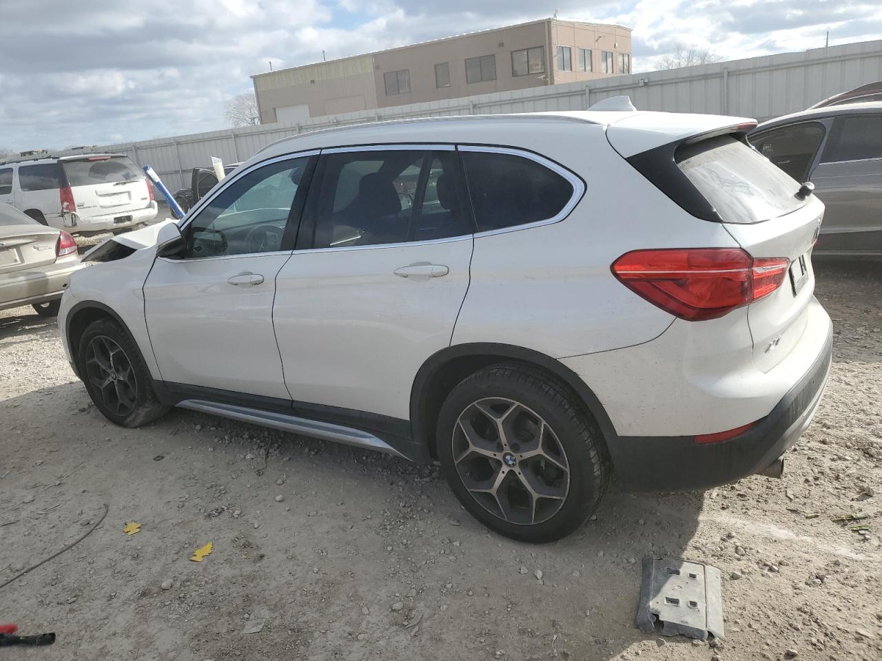 2018 BMW X1 - Image 2