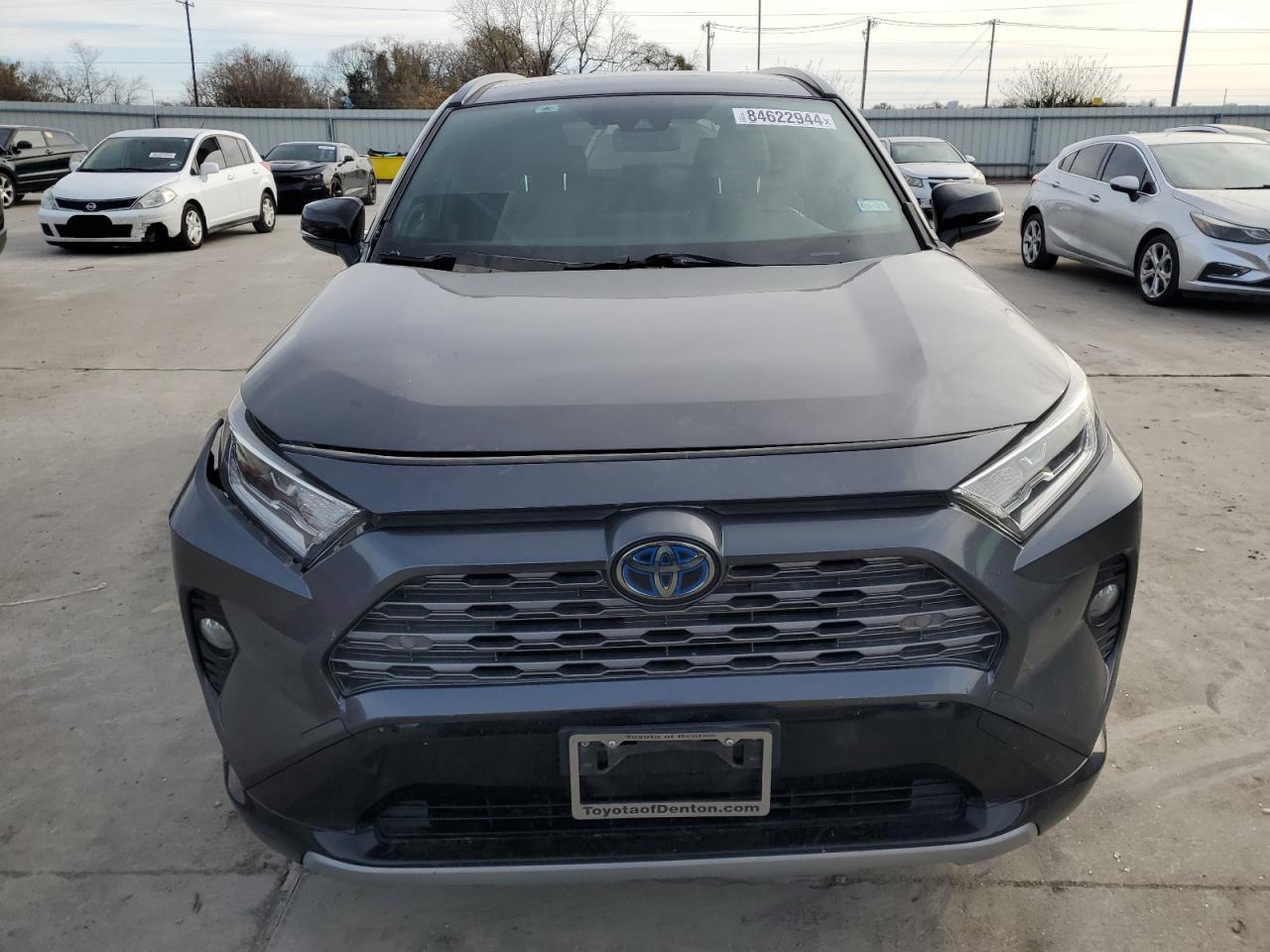 2019 Toyota RAV 4 - Image 5