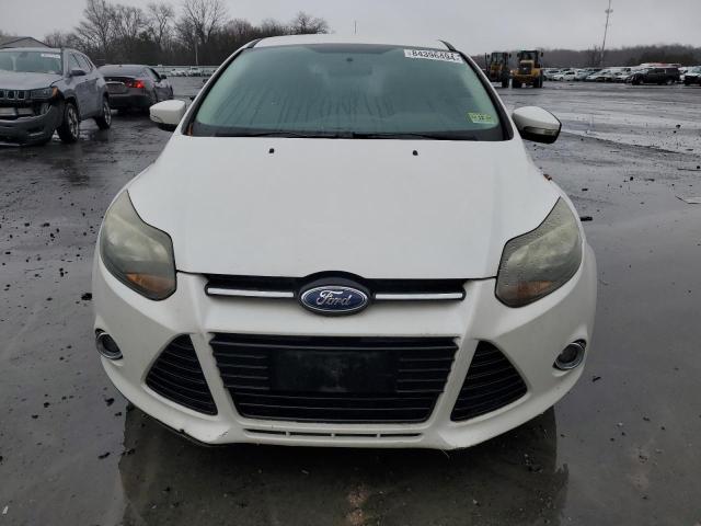 Hatchbacks FORD FOCUS 2014 White