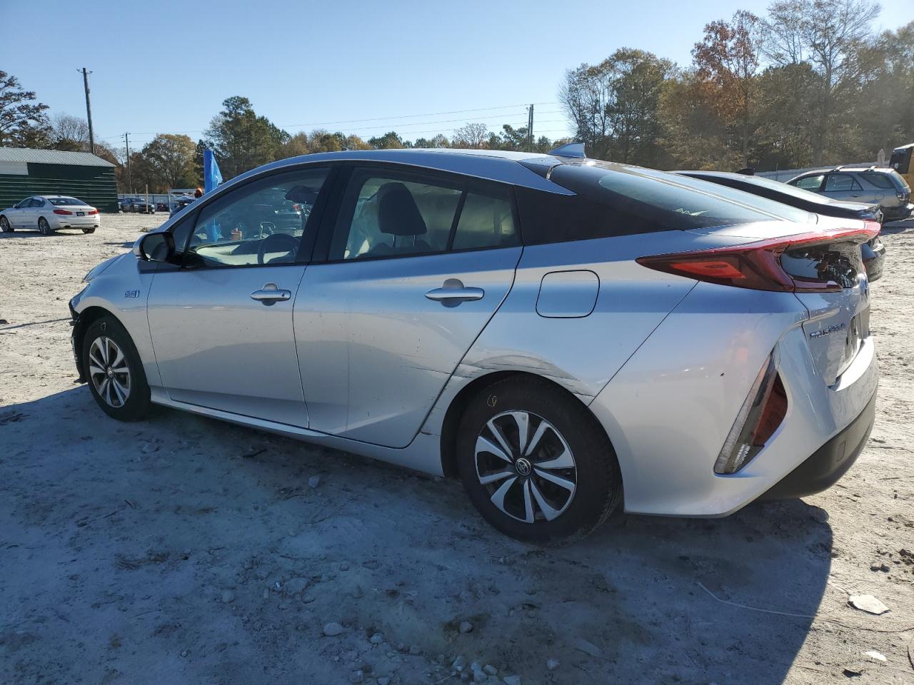 VIN JTDKARFP7J3076670 2018 TOYOTA PRIUS no.2