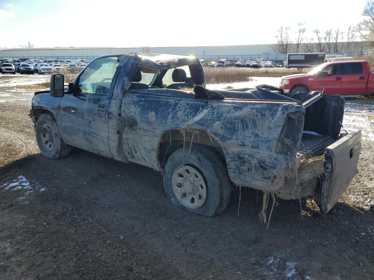 2006 GMC Sierra - Image 2