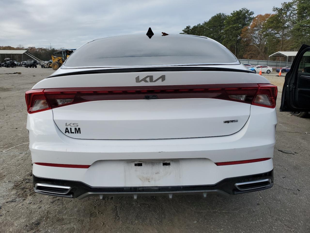 2024 Kia K5 - Image 6