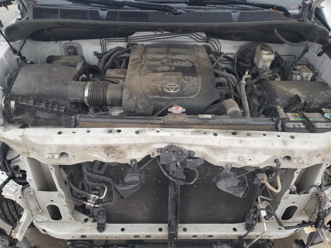 2018 Toyota Tundra - Image 11