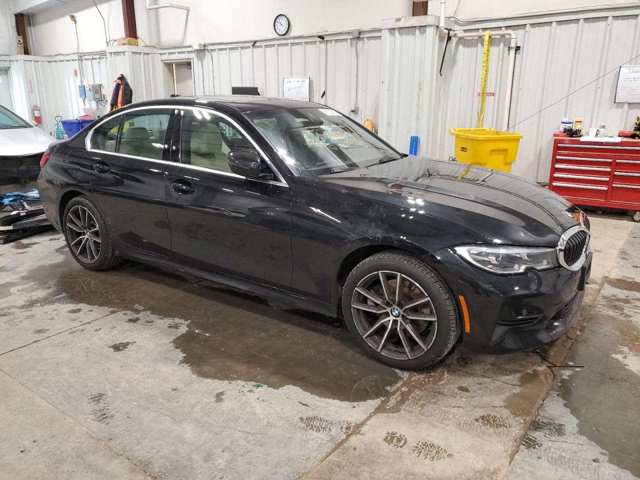 VIN 3MW5R7J01M8B76681 2021 BMW 3 SERIES no.4