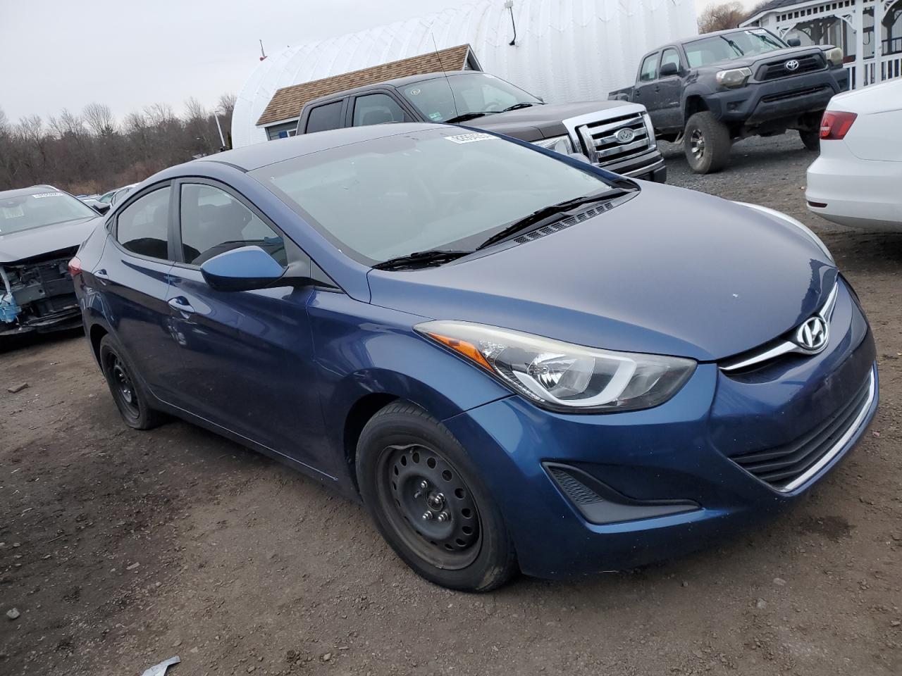 2016 Hyundai Elantra - Image 4