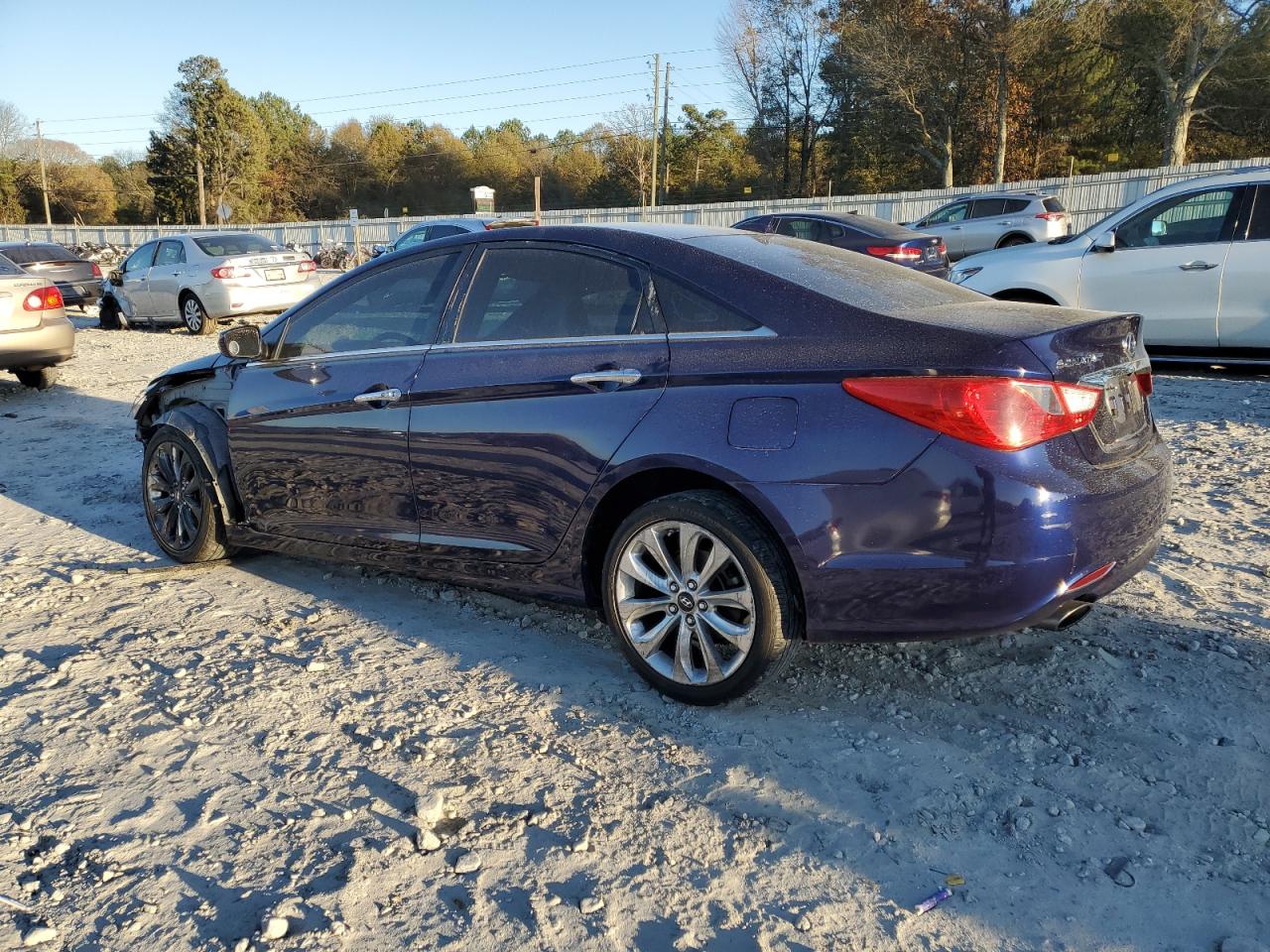 2012 Hyundai Sonata - Image 2