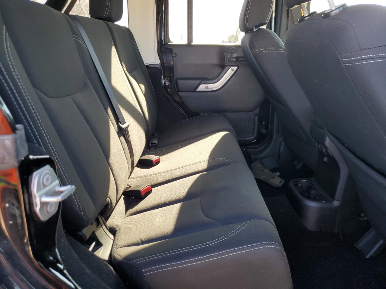2018 Jeep Wrangler - Image 11