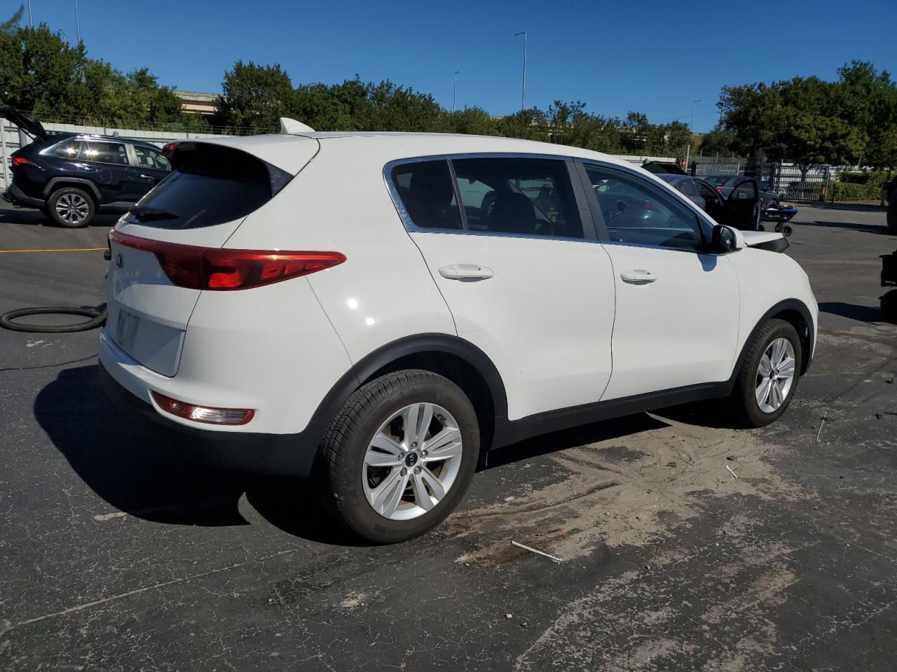 VIN KNDPM3ACXK7578503 2019 KIA SPORTAGE no.3