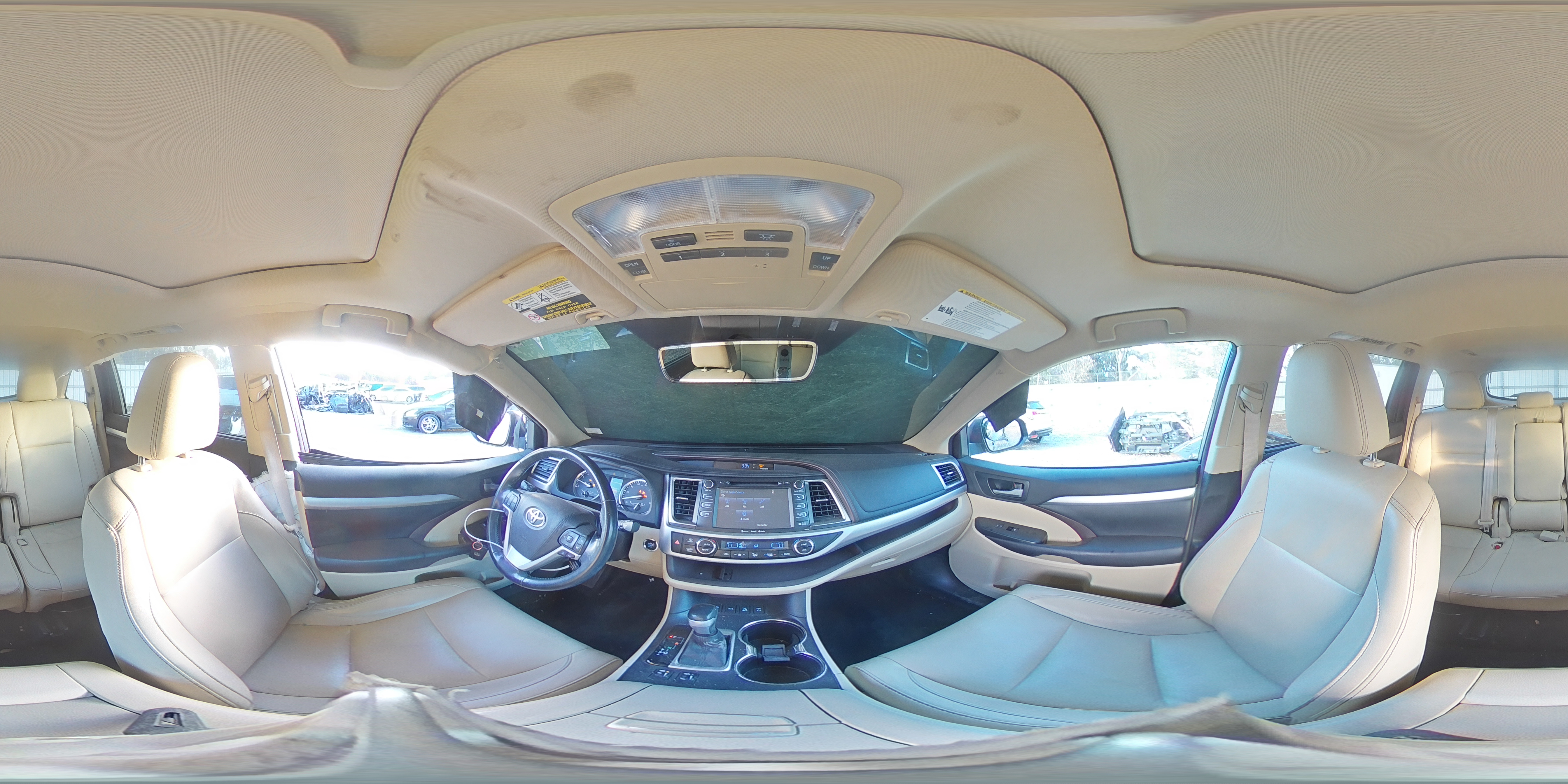 2017 Toyota Highlander - Image 13