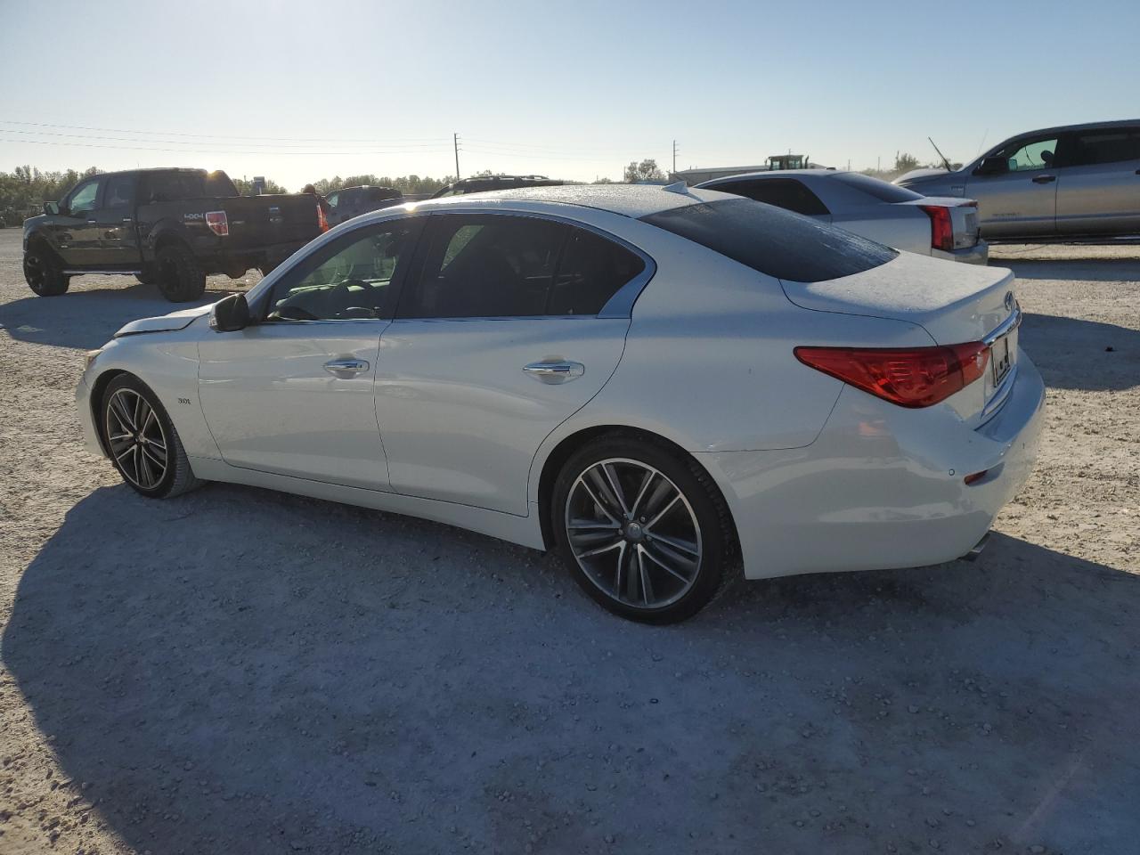 2017 Infiniti Q50 - Image 2