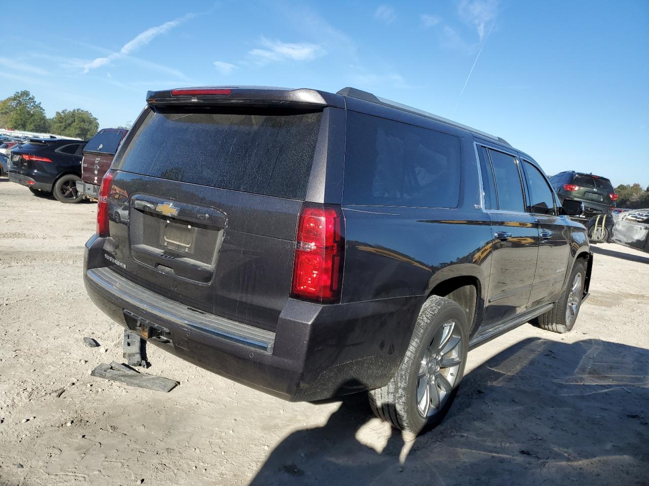 VIN 1GNSCJKC6GR478157 2016 CHEVROLET SUBURBAN no.3