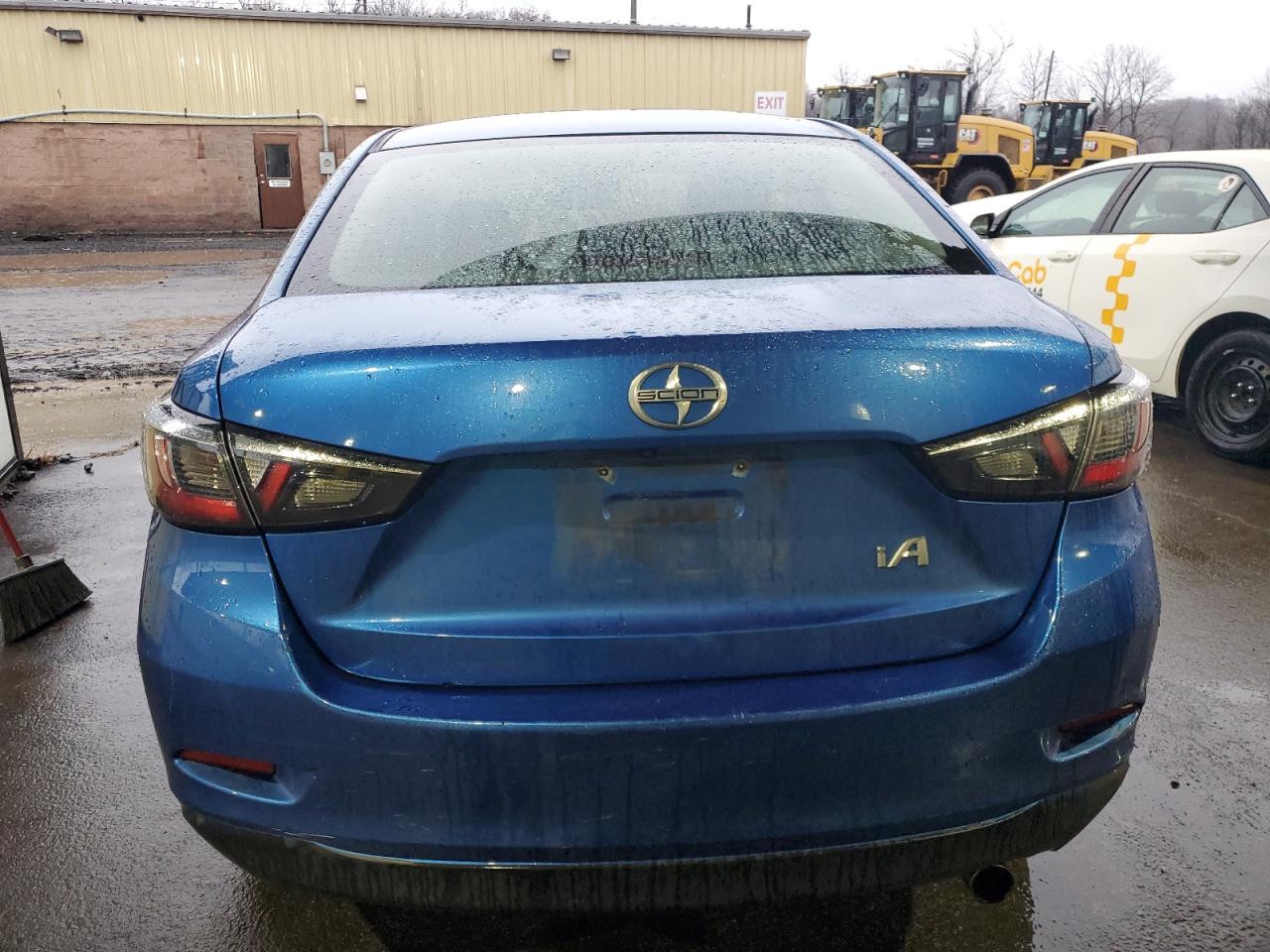 VIN 3MYDLBZV4GY125345 2016 TOYOTA SCION no.6