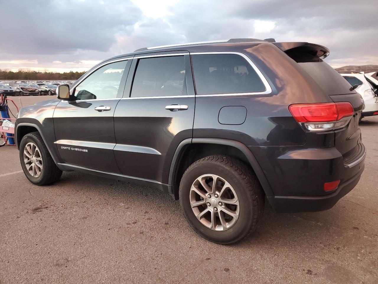 2016 Jeep Grand Cherokee - Image 2