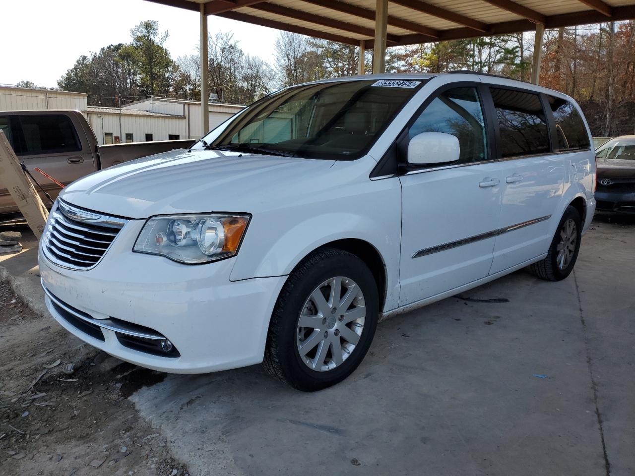 2016 Chrysler Town & Country - Image 1