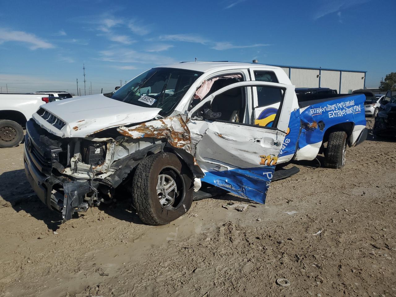 2016 Toyota Tundra - Image 1