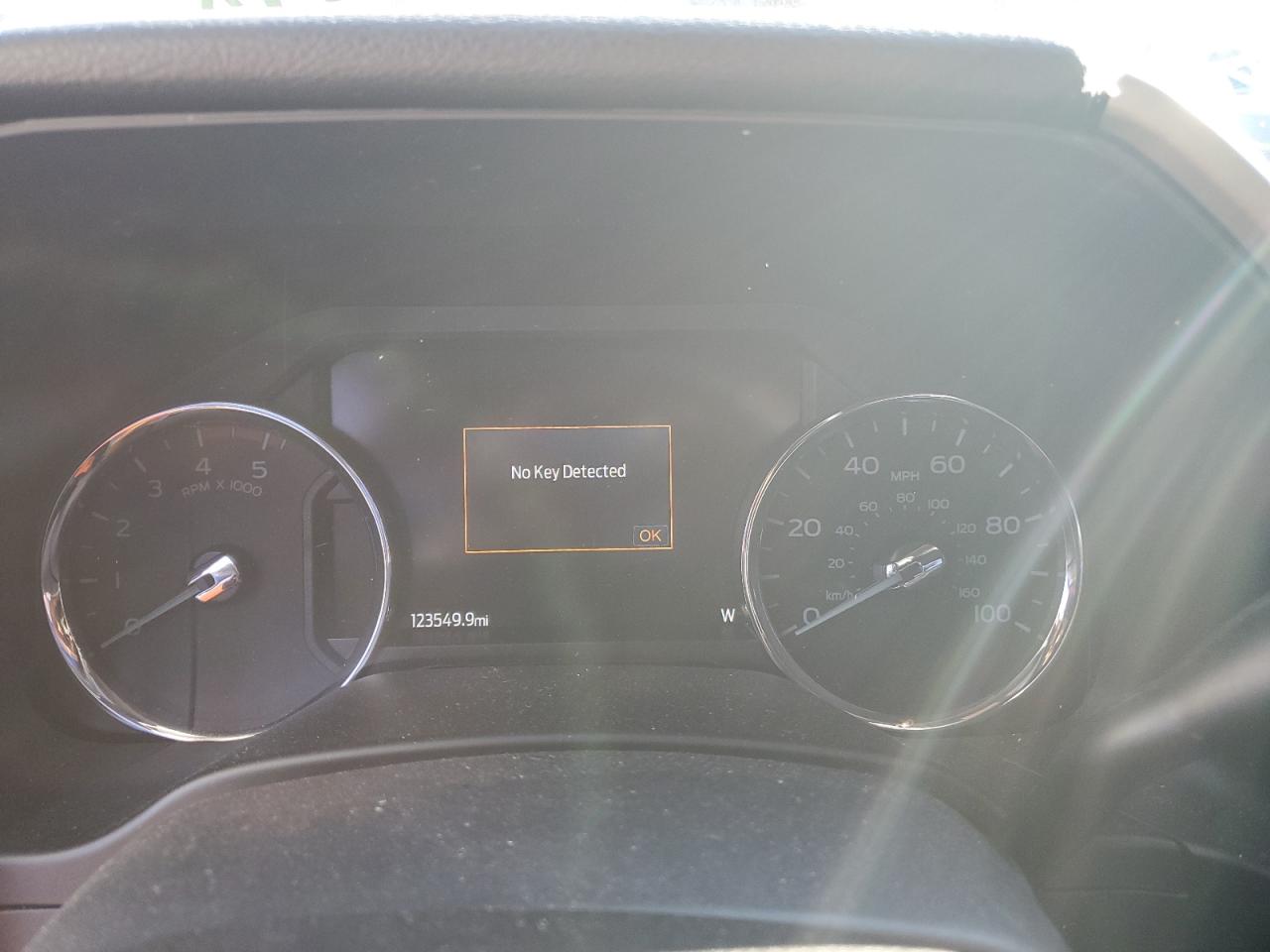 2021 Ford F250 - Image 9
