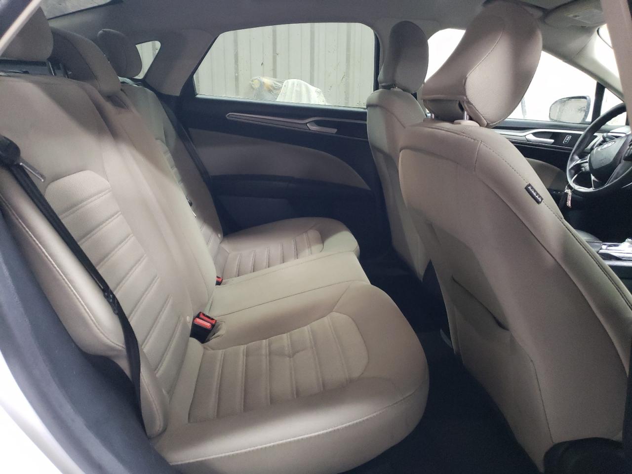 2020 Ford Fusion - Image 10