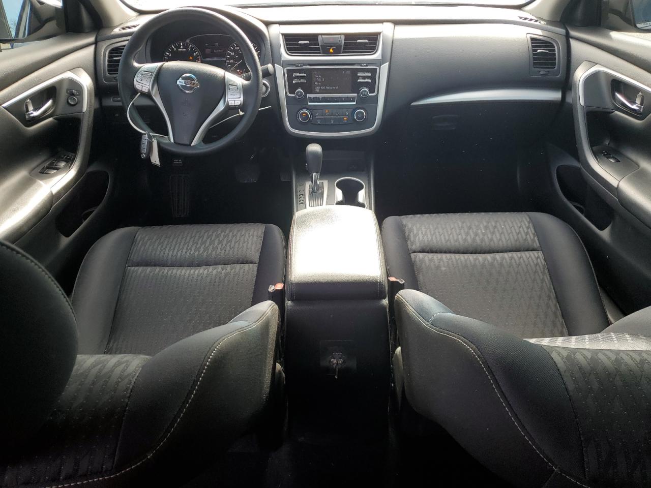 2018 Nissan Altima - Image 8
