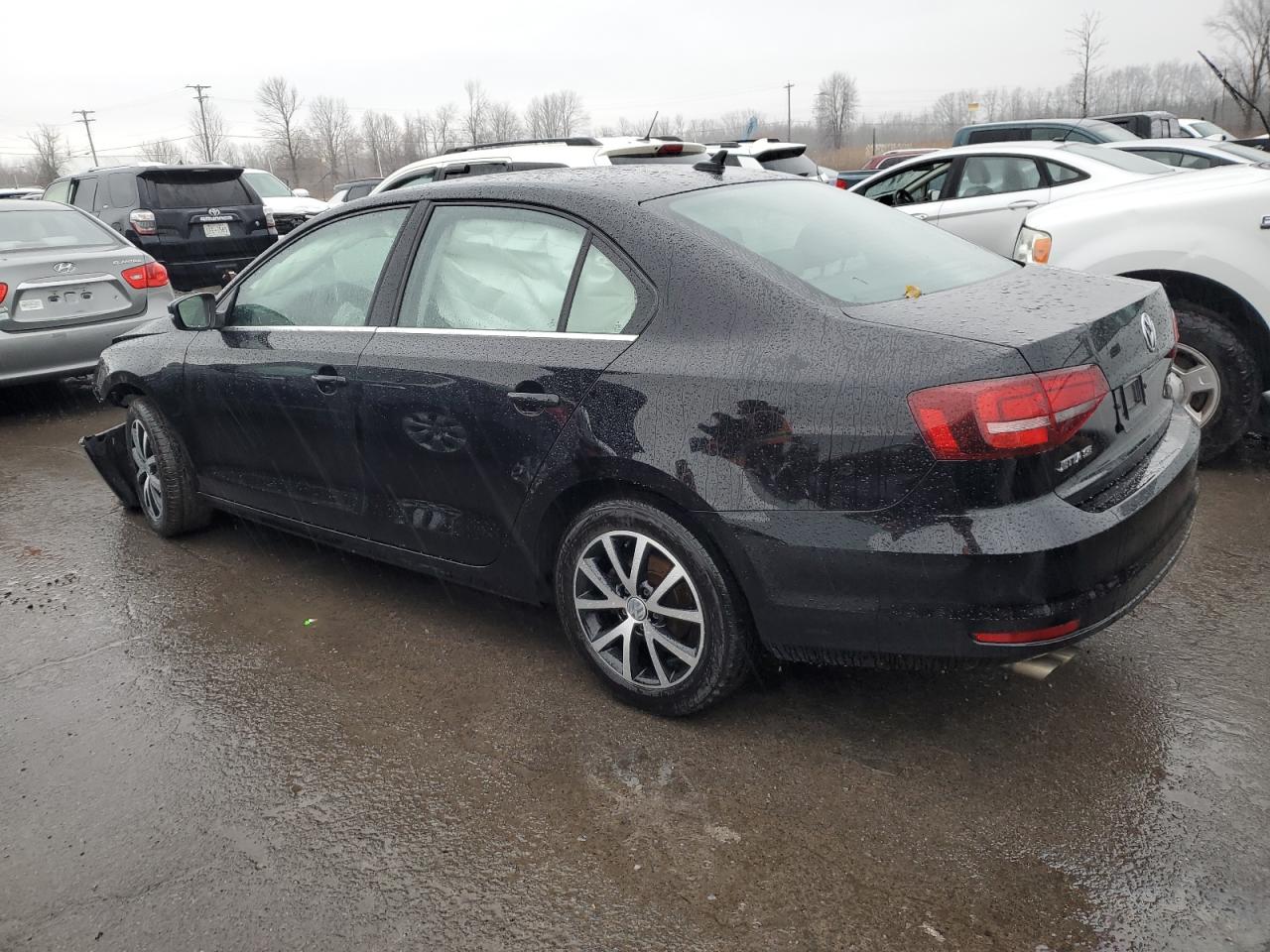2018 Volkswagen Jetta - Image 2