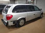 2001 Chrysler Town & Country Lxi للبيع في Elgin، IL - Rear End