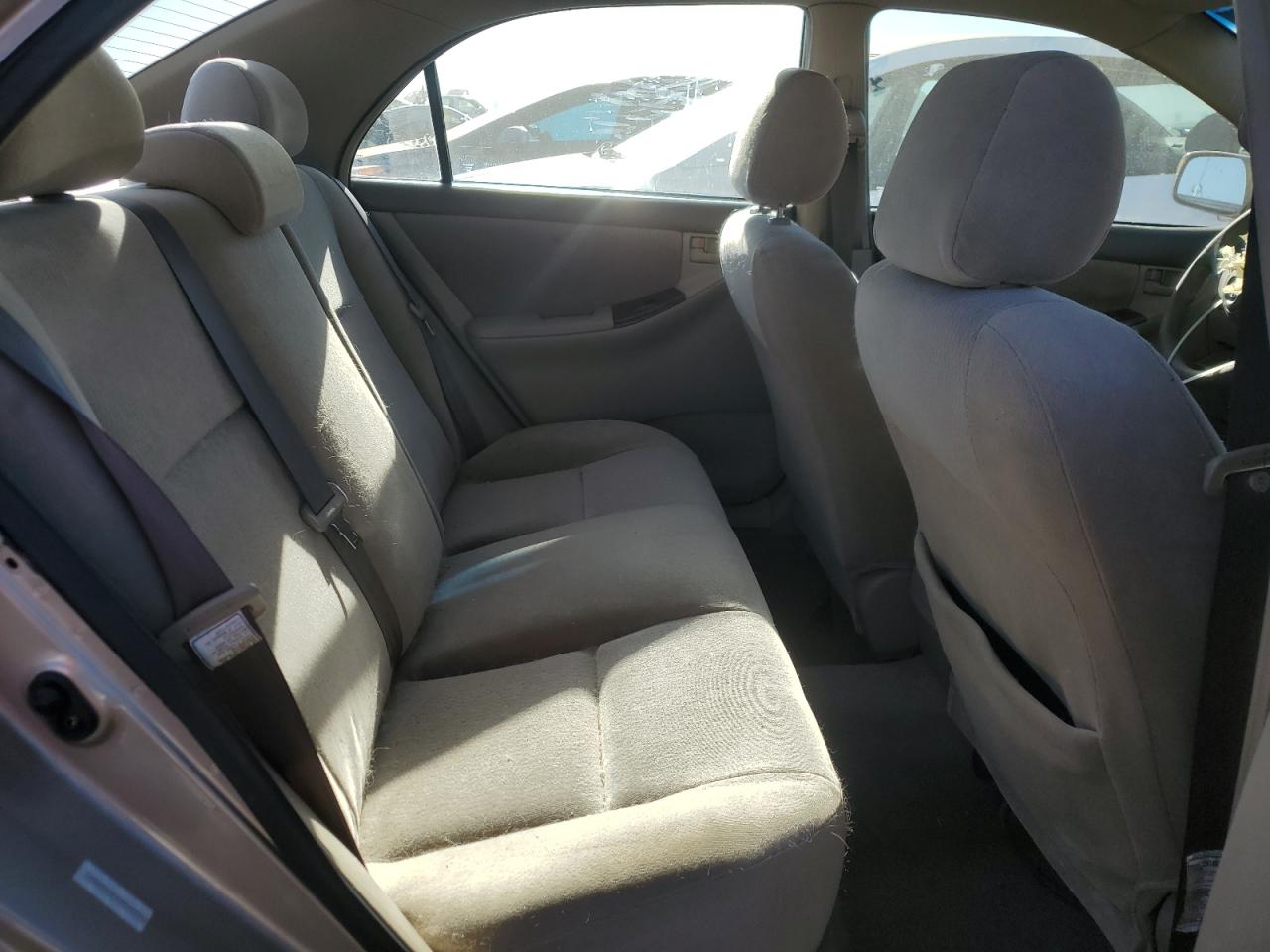 2005 Toyota Corolla - Image 11