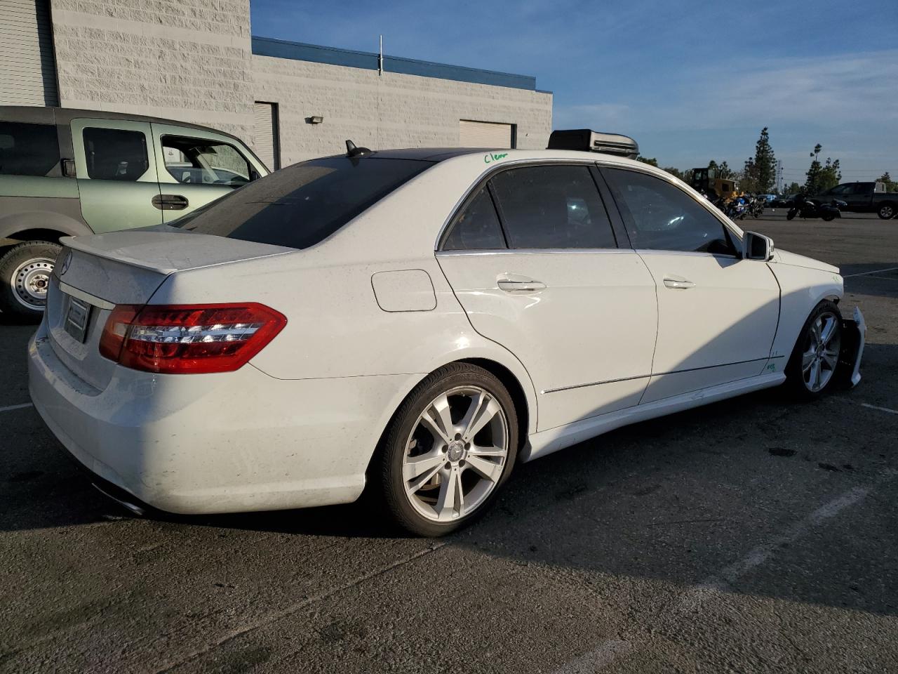 VIN WDDHF5KBXDA748841 2013 MERCEDES-BENZ E-CLASS no.3