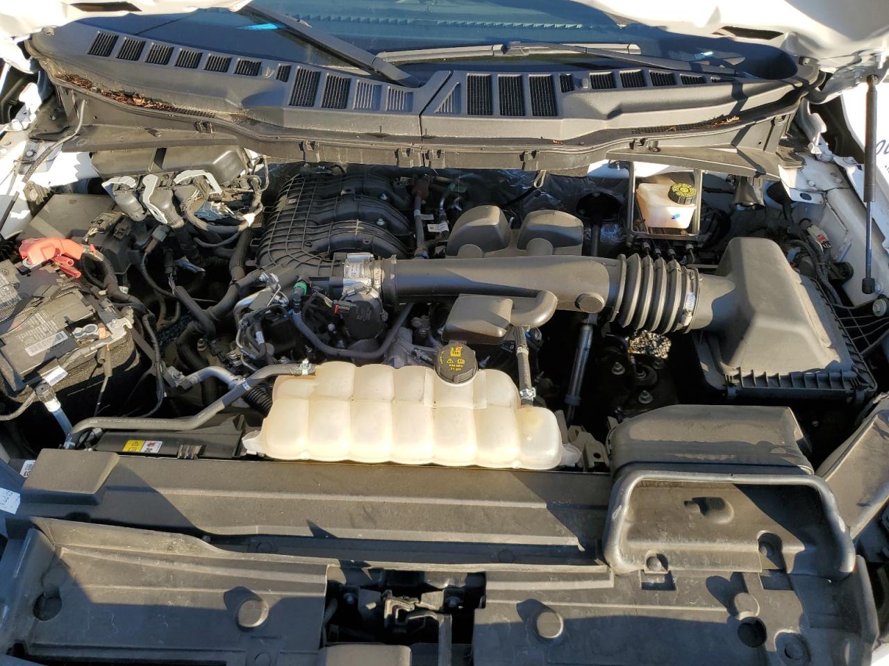 2022 Ford F-150 - Image 11