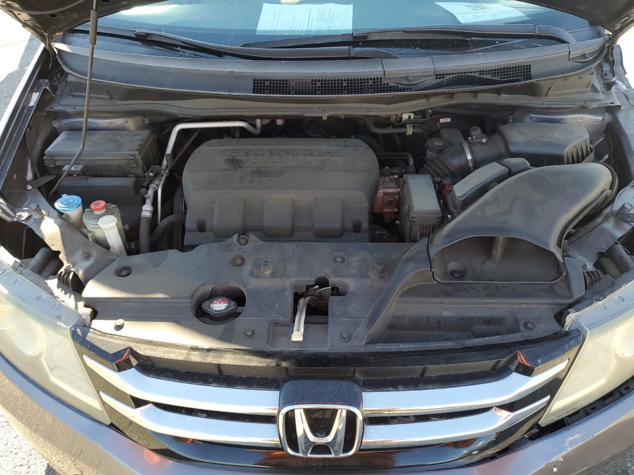 2016 Honda Odyssey - Image 13