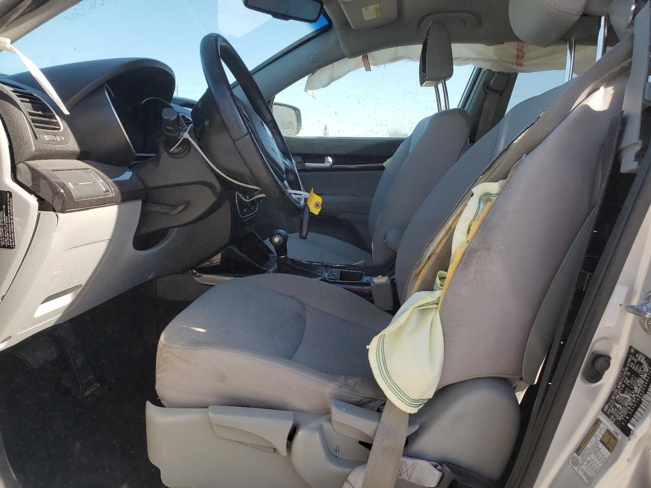 2014 Kia Sorento - Image 7