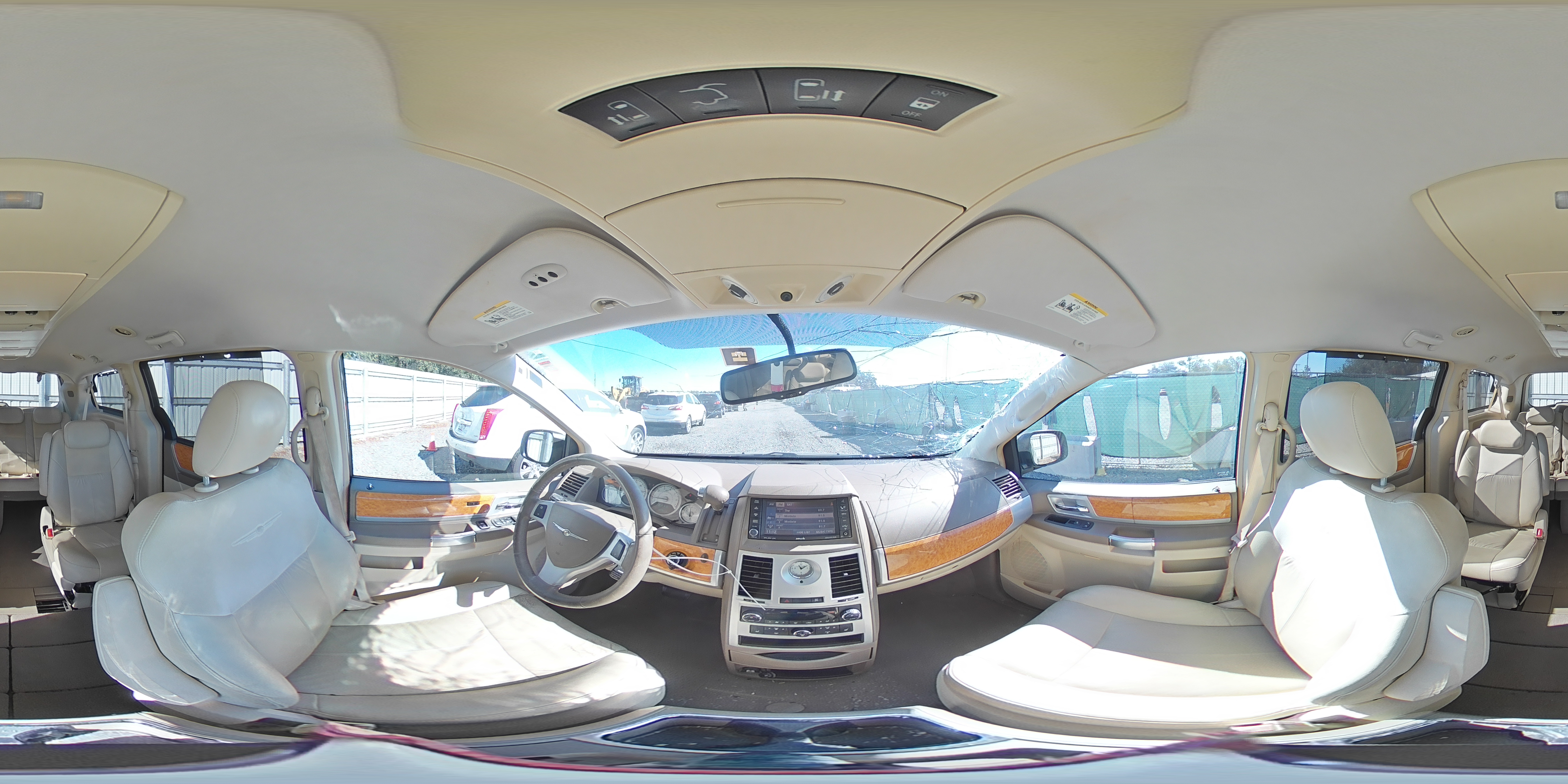 2008 Chrysler Town & Country - Image 14