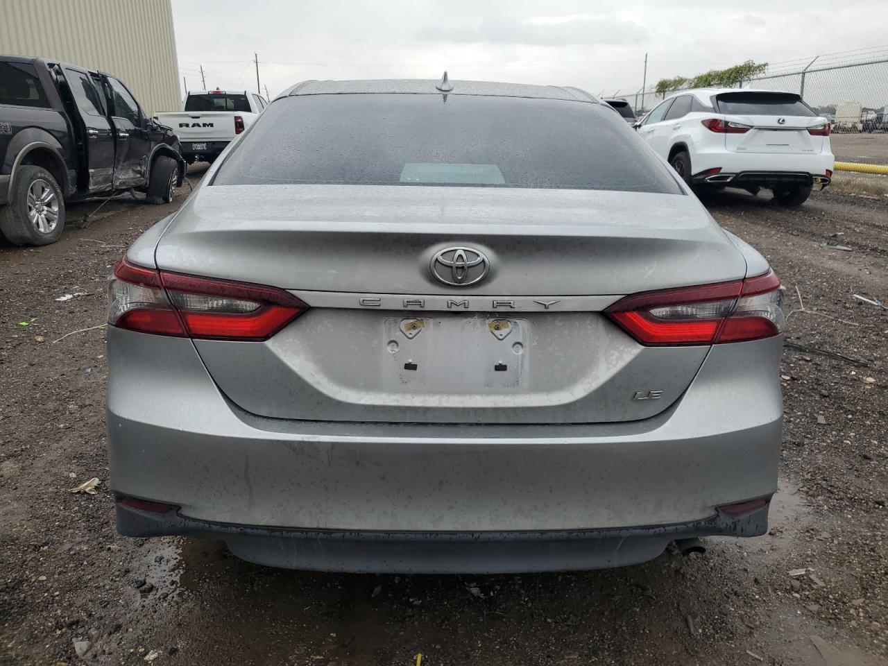 2022 Toyota Camry - Image 6
