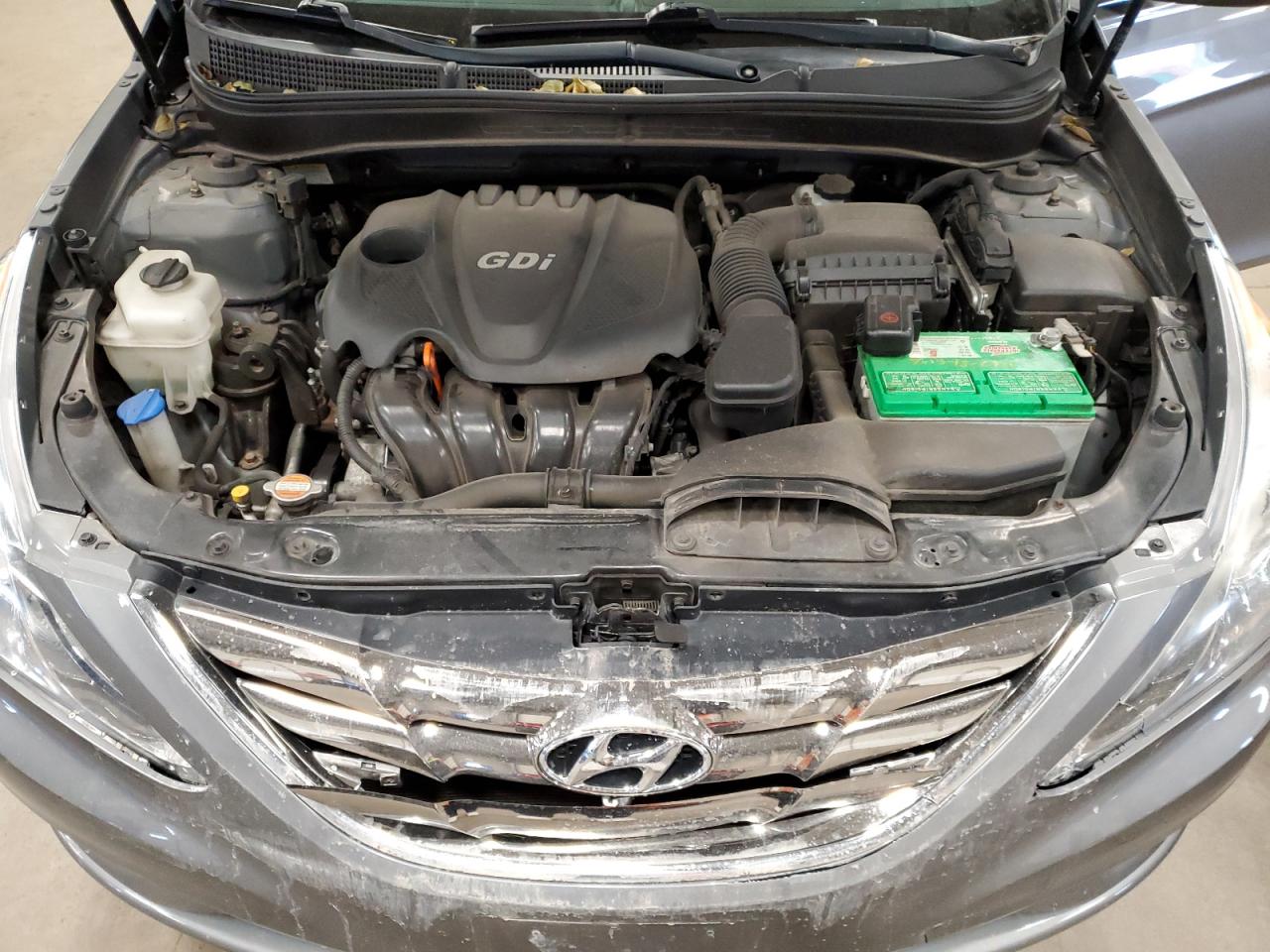 2012 Hyundai Sonata - Image 11