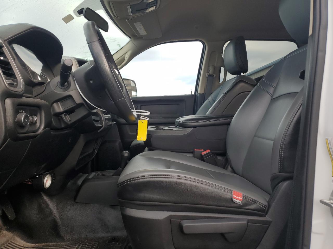 2020 RAM 3500 - Image 7