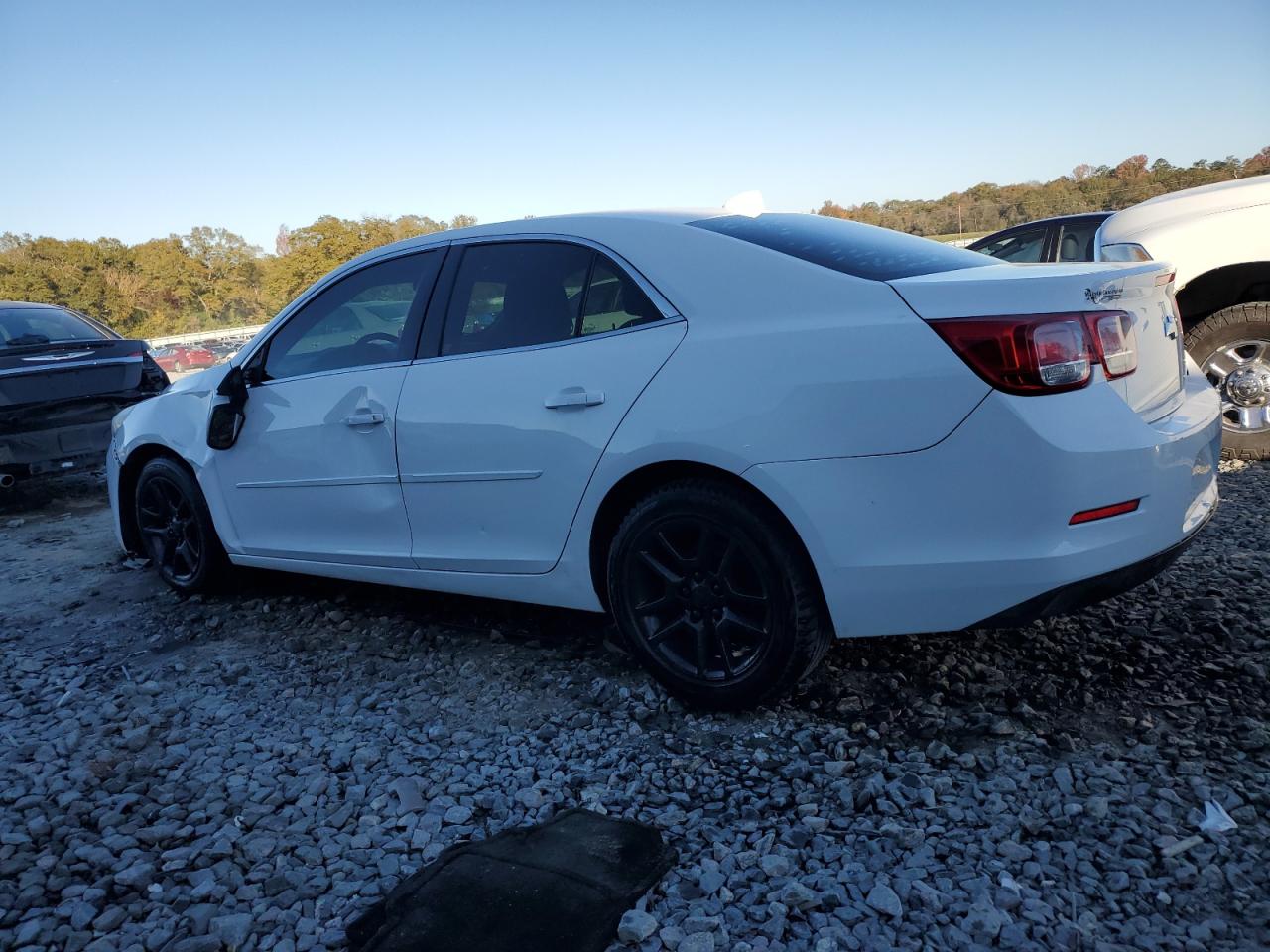 VIN 1G11C5SA5DF140295 2013 CHEVROLET MALIBU no.2