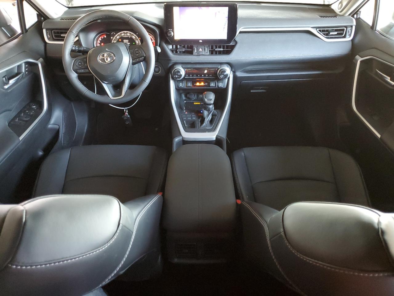 2023 Toyota RAV 4 - Image 8
