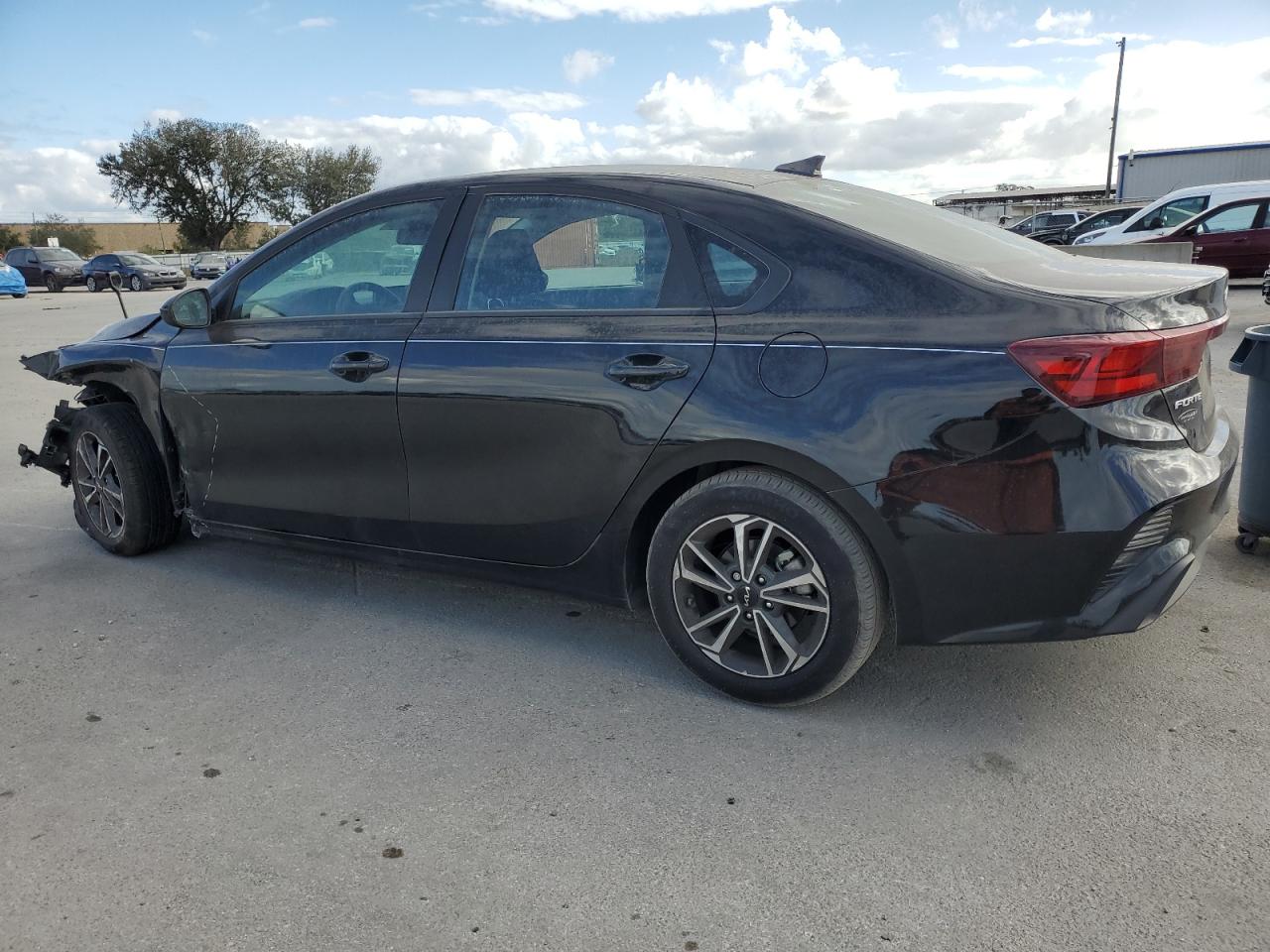 2024 Kia Forte - Image 2