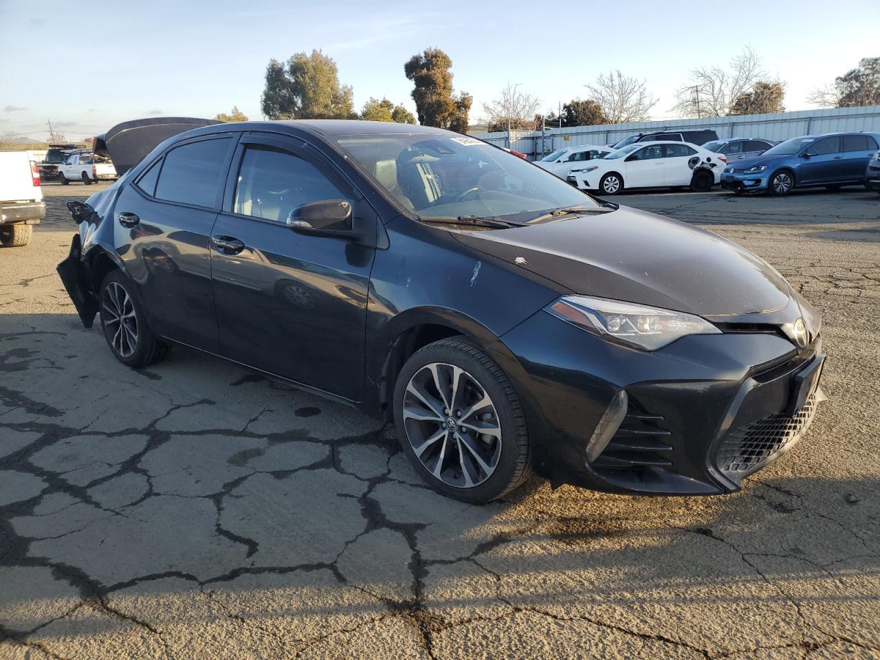 VIN 5YFBURHE1HP676041 2017 TOYOTA COROLLA no.4