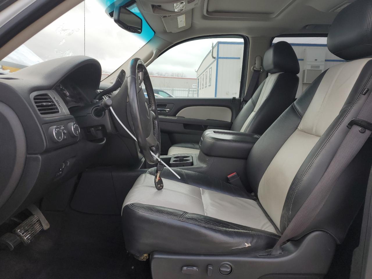 2010 GMC Sierra - Image 7