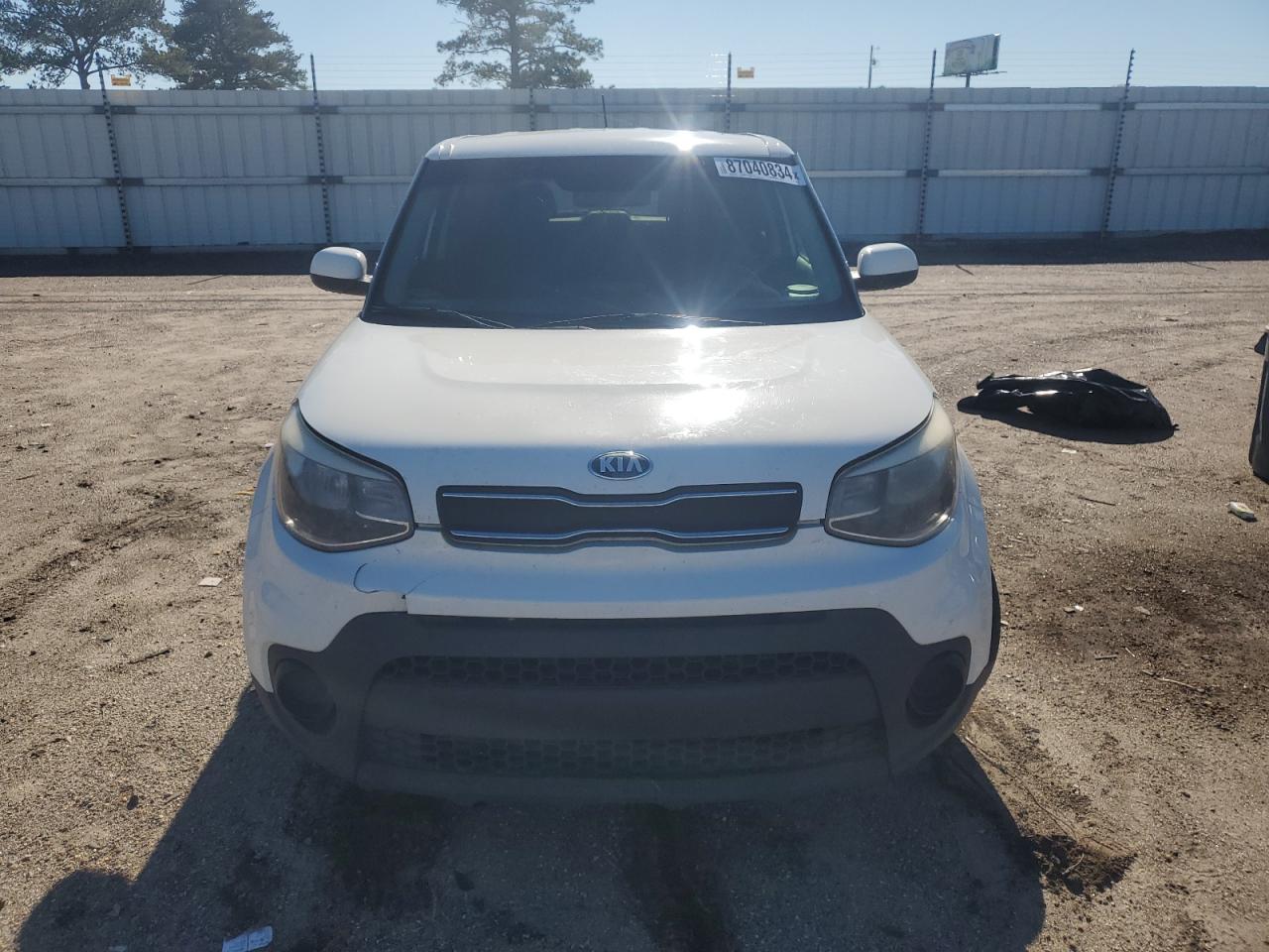 VIN KNDJN2A25J7521404 2018 KIA SOUL no.5