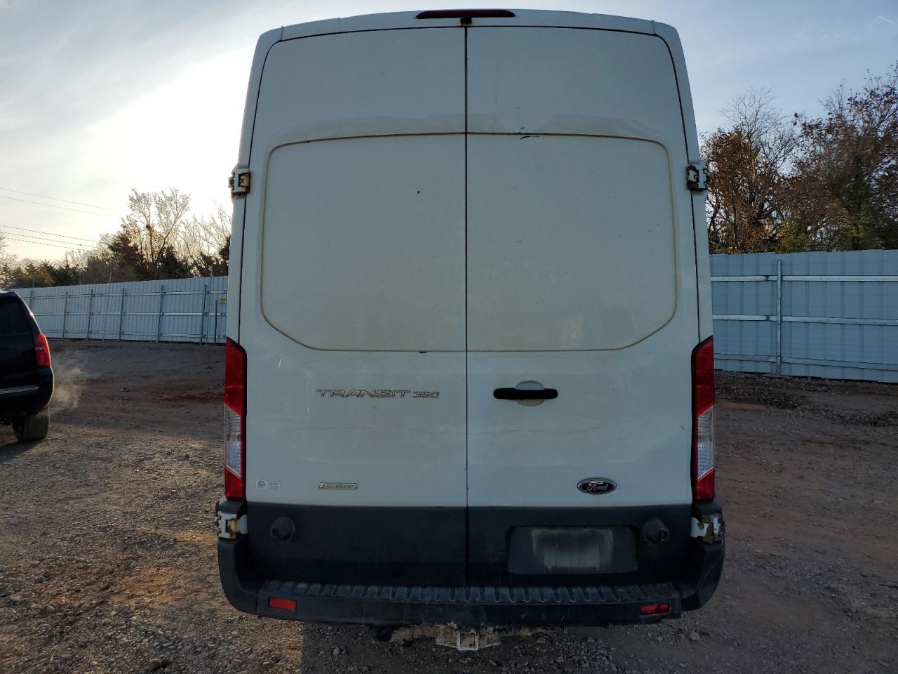 VIN 1FTSW3XG5FKA98256 2015 FORD TRANSIT no.6