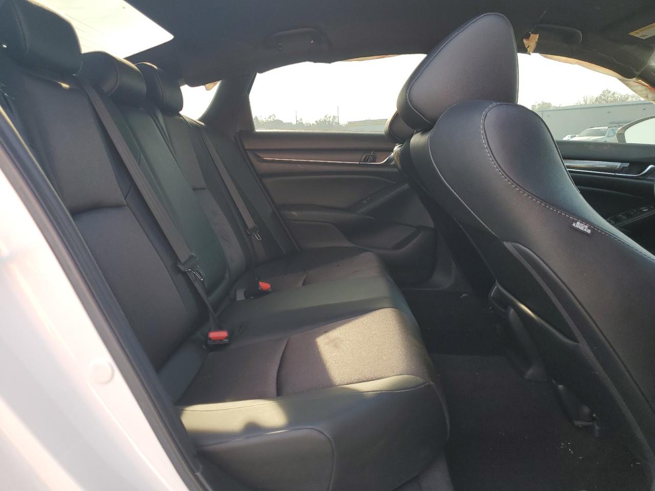 2020 Honda Accord - Image 10