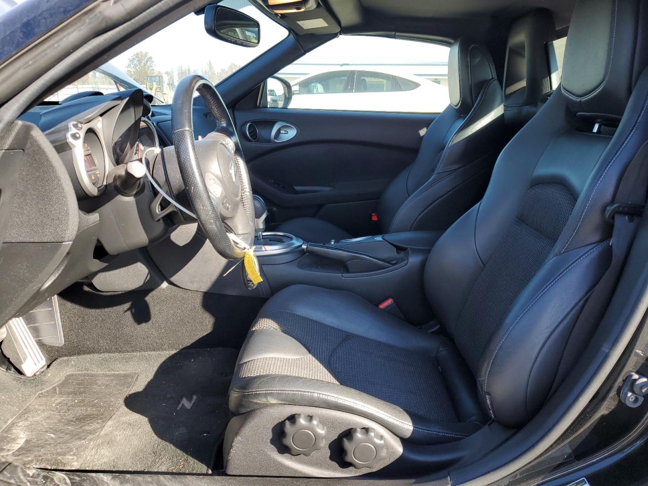 2014 Nissan 370Z - Image 7