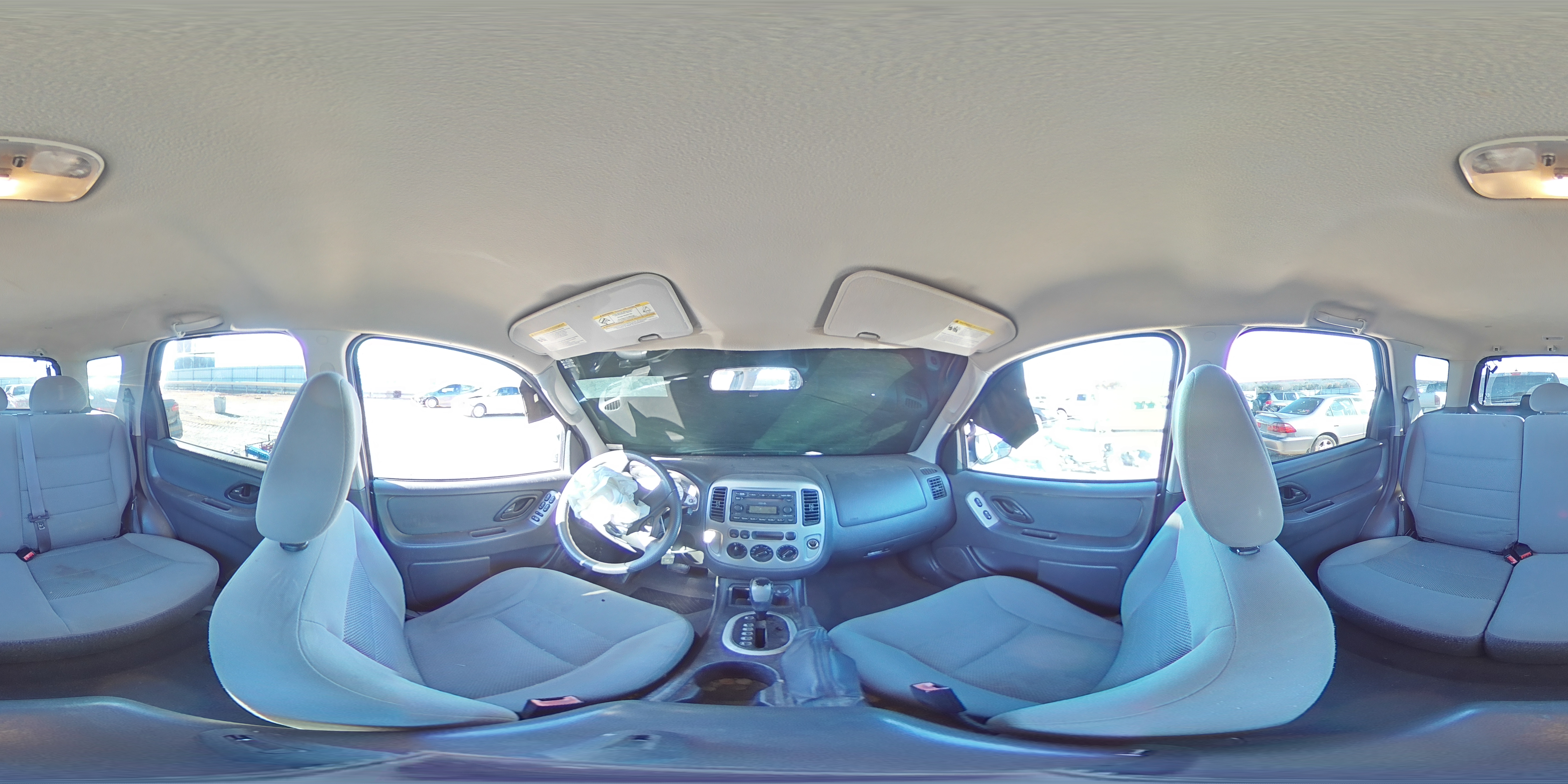 2005 Ford Escape - Image 13