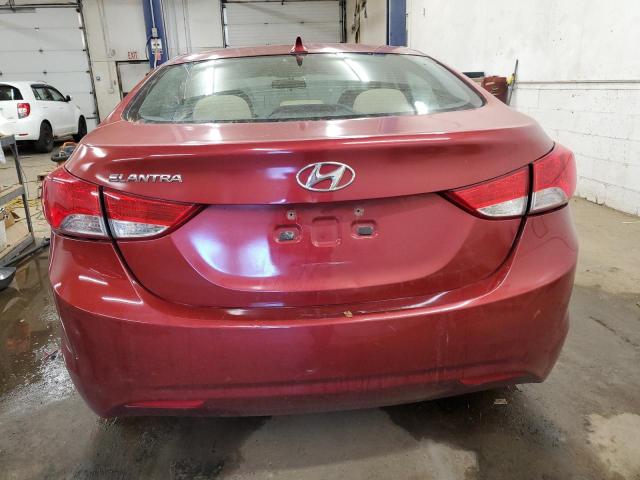  HYUNDAI ELANTRA 2013 Красный