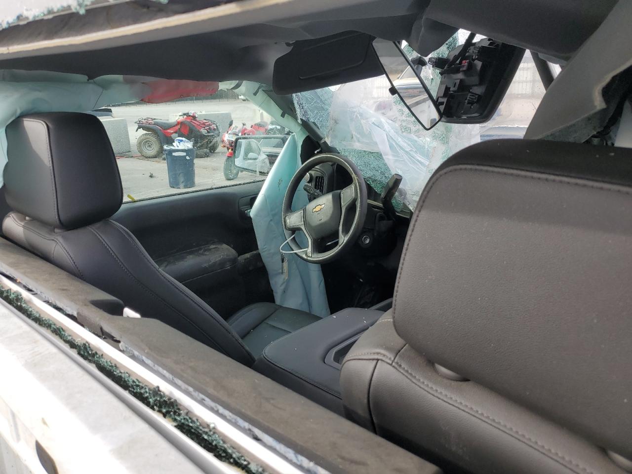 2020 Chevrolet Silverado - Image 10