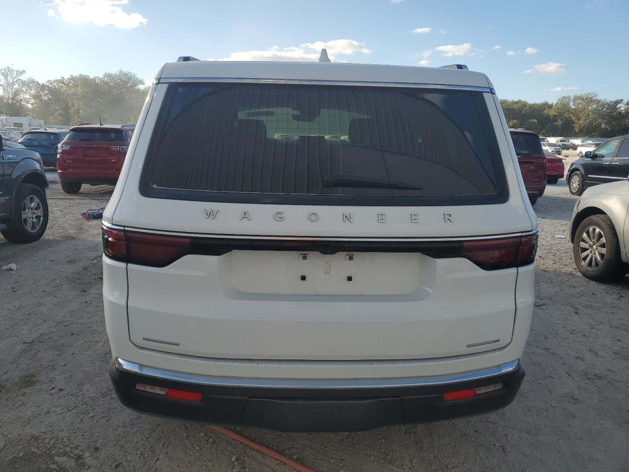 2022 Jeep Grand Wagoneer - Image 6
